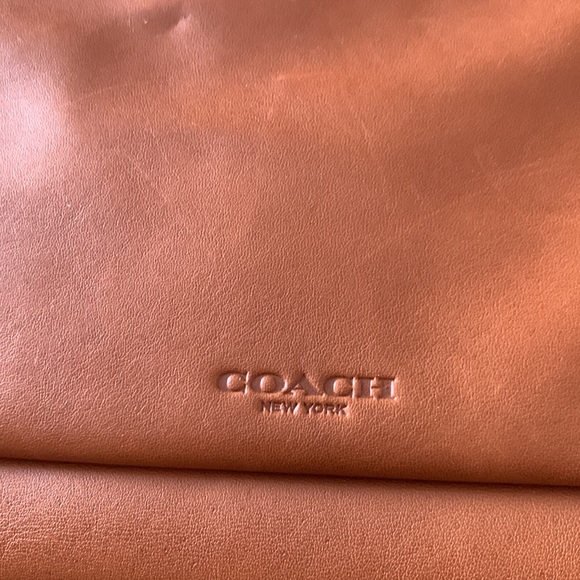 COACH messenger pouch. With credit card slots and storage pockets. Like NEW! - Picture 3 of 7